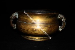 Antique Chinese Bronze Censer BC2